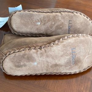L.LBean slippers
